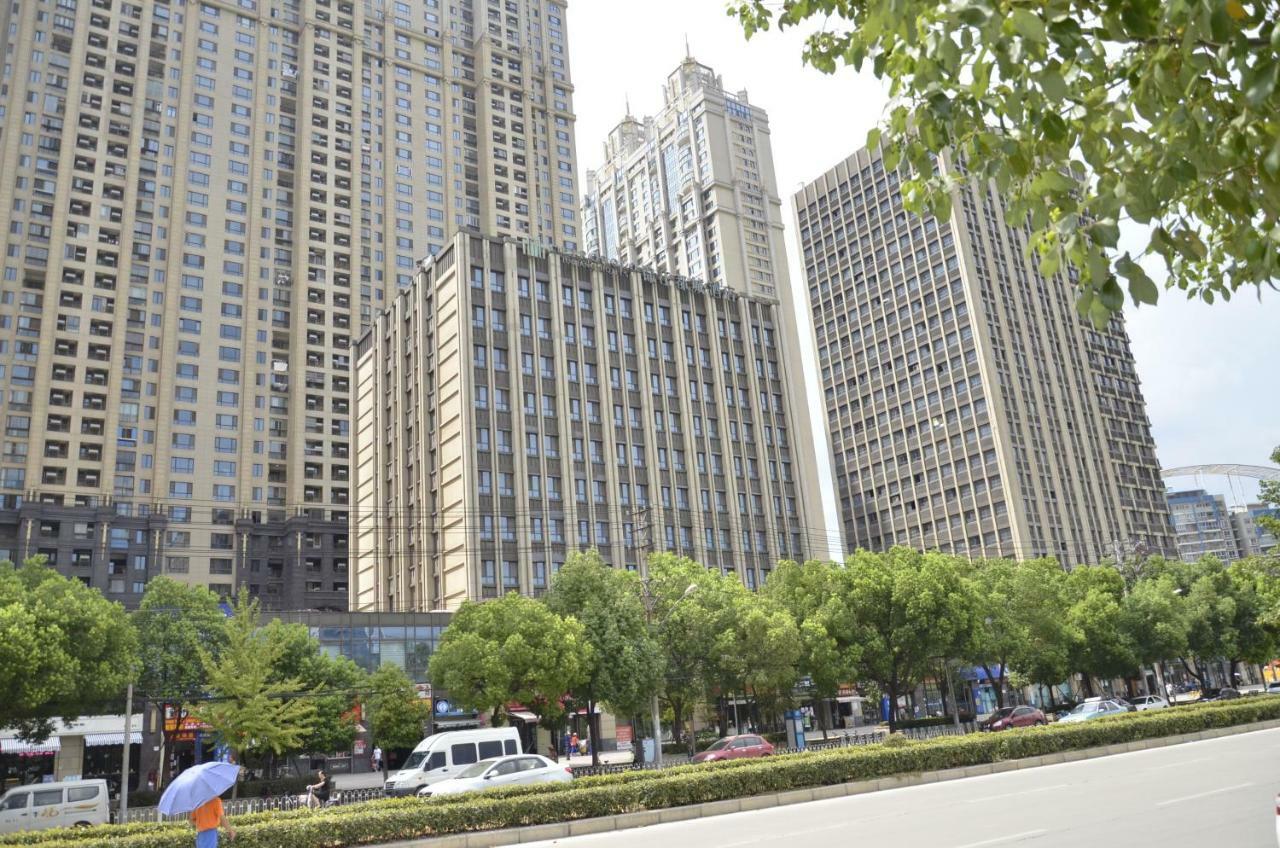 Metropolo, Wuhan, Wuchang Jiangtan Jiyuqiao Subway Station מראה חיצוני תמונה
